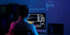 Descubre cómo la programación reactiva puede ayudarte a crear aplicaciones más eficientes y escalables